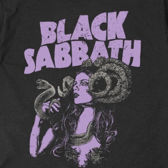 Black Sabbath Band Tour Shirt – Vintage Heavy Metal Tee Retro Rock Music Fan 17 - Picture 2 of 5